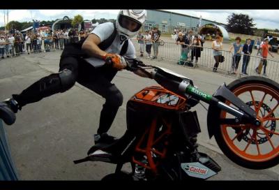 Rok Bagoros sulla KTM Duke 125 al Nass Festival 2011. Video