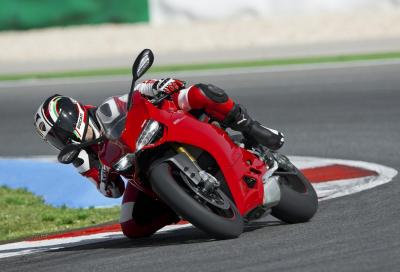 Ducati Riding Experience 2012: iscrizioni aperte, Bayliss e Lucchinelli istruttori