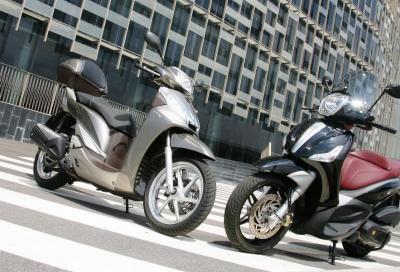 Comparativa scooter 300: SH300i ABS - Beverly Sport Touring