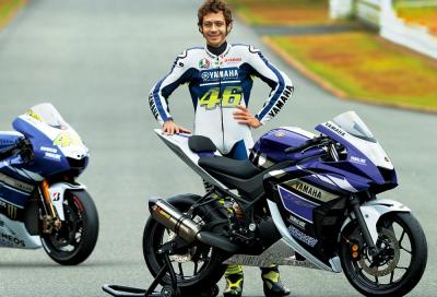 Yamaha R25: Valentino Rossi presenta la sportiva per tutti