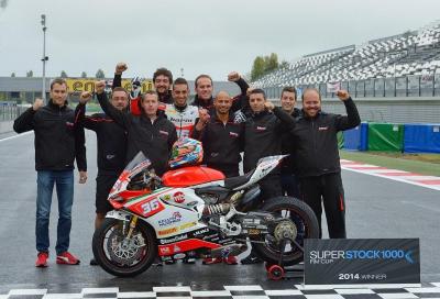 Savadori crash, Mercado (Ducati) è campione STK1000 2014