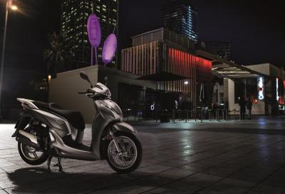 Honda SH300i ABS 2015: performante e sicuro, sofisticato e pulito