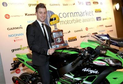 Jonathan Rea vince il Joey Dunlop Memorial Trophy. I test Kawasaki in Spagna