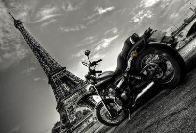 Parigi blocca le moto pre 1999!