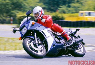 Kawasaki GPz 900 R: foto, storia e prova
