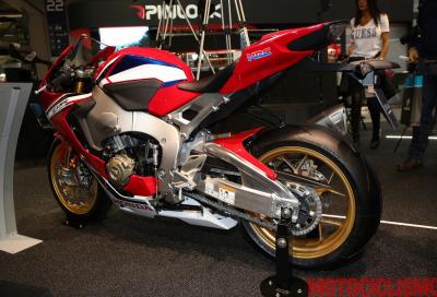 Honda CBR1000RR 2019, nuove grafiche ed elettronica da MotoGP