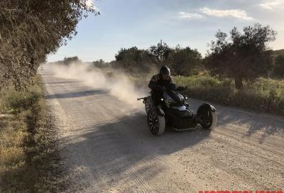 Test Can-Am Ryker: divertimento a tre ruote
