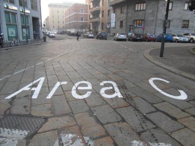 Milano, parcheggi gratis e libero accesso in Area C e B