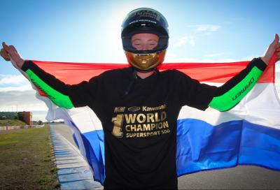 L’Olanda festeggia: il Mondiale Supersport 300 va a Buis