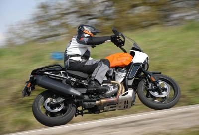Harley-Davidson Pan America 1250: come va su strada, pregi e difetti 