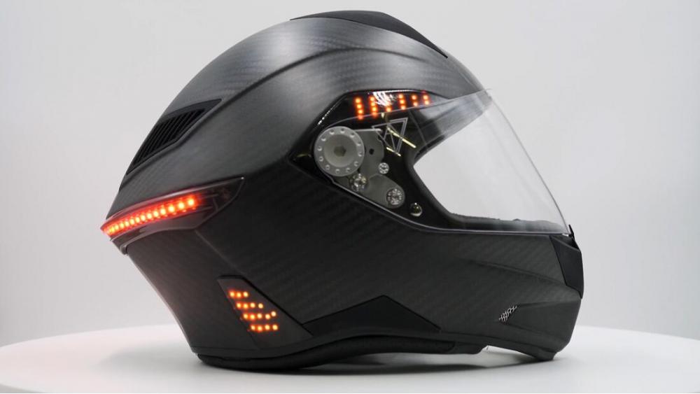 VATA7 X1 LED, casco connesso e illuminato - Motociclismo