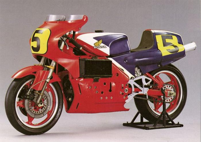Honda NR500 with oval pistons: The big flop
