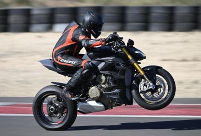 Ducati Streetfighter V4 S: come va, pregi e difetti. Il video della prova