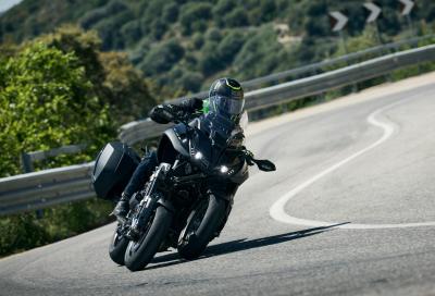 Video - Yamaha Niken GT 2023 come va la nuova moto a tre ruote
