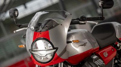 Nuova Moto Guzzi V7 Stone Corsa, animo sportivo