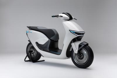 Honda presenta il concept elettrico SC e: