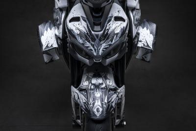Svelata "Centauro", la Ducati Streetfighter V4 Lamborghini dipinta a mano
