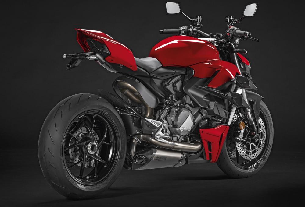 Ducati presenta la linea accessori per la Streetfighter V2