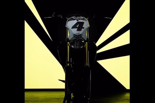 Nuova Triumph cross 2025 TF 450-RC