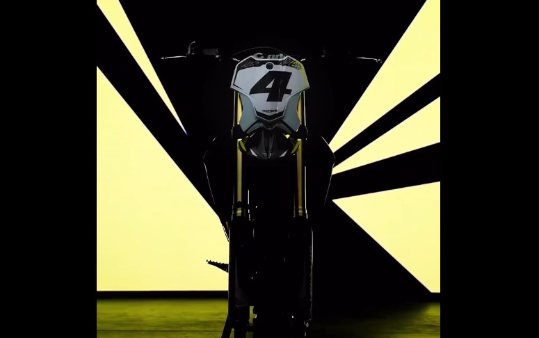 Nuova Triumph cross 2025 TF 450-RC