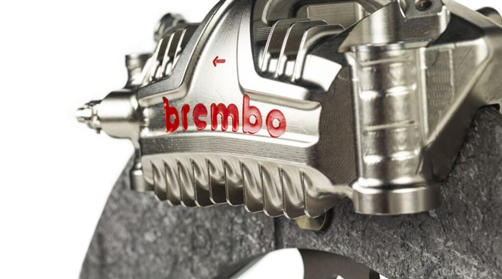 Brembo lascia pirelli