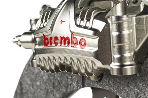 Brembo lascia pirelli